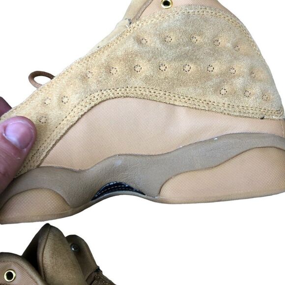 RARE 2017 Air Jordan 13 Retro Wheat Size 5.5 Brown Suede - Picture 15 of 16